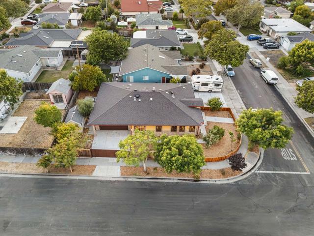 2536 Amethyst Drive, Santa Clara CA: https://media.crmls.org/mediaz/ba0fa6b4-24fd-49c8-8c42-37564705aefa.jpg