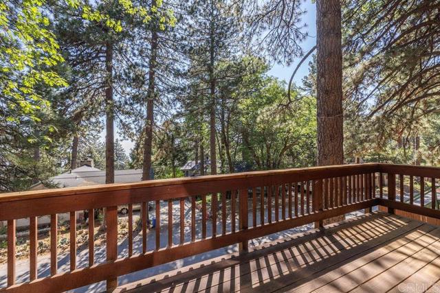 Detail Gallery Image 9 of 40 For 31450 Oceanview Drive, Running Springs,  CA 92382 - 3 Beds | 2 Baths