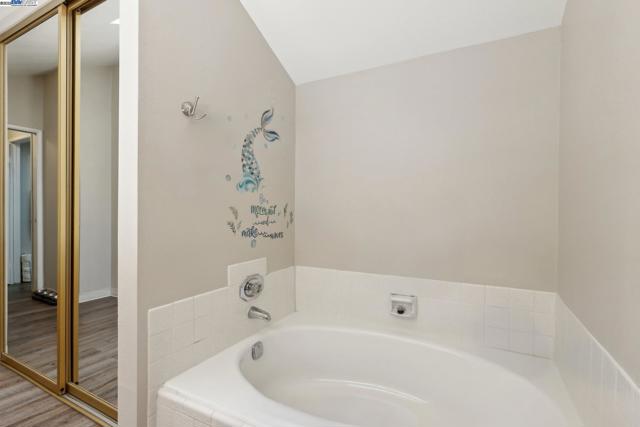2378 Cheshire Place, San Leandro CA: https://media.crmls.org/mediaz/ba126df6-10d0-49af-ac40-e728de822aaa.jpg