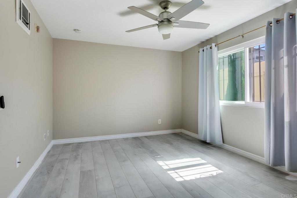 2828 Famosa Boulevard - photo 11