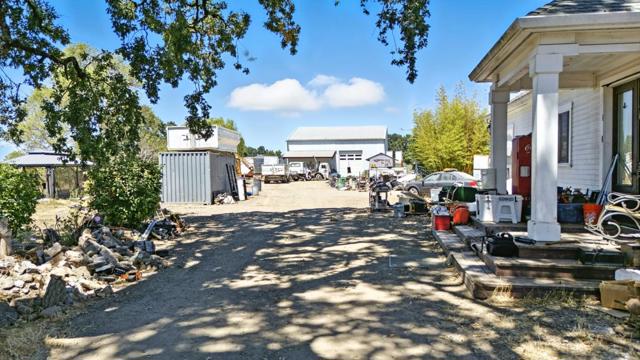 947 Yuba Drive, Santa Rosa CA: https://media.crmls.org/mediaz/ba12fe55-cff4-4b6d-b6b3-1c98070d4678.jpg