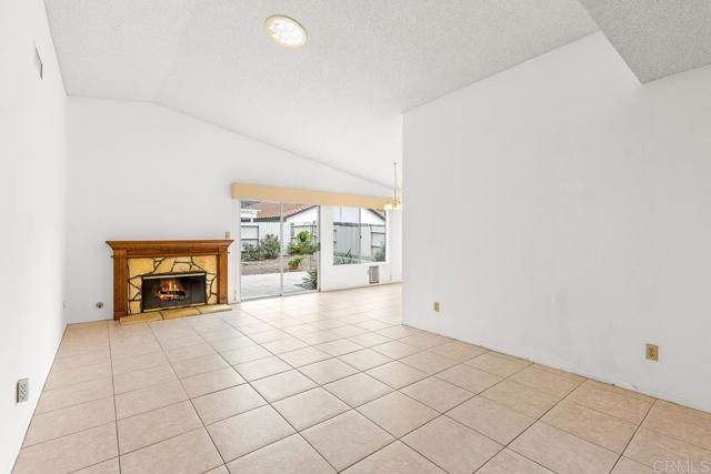 Detail Gallery Image 6 of 26 For 254 Saguaro Place, Oceanside,  CA 92057 - 3 Beds | 2 Baths