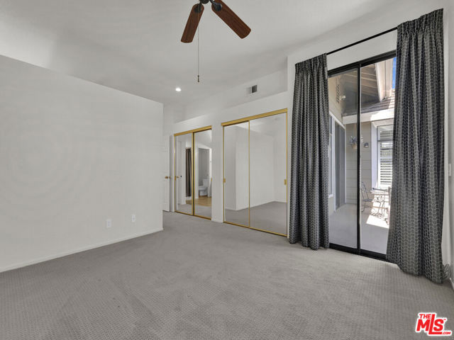 24 Green Brier Circle, Coto de Caza CA: https://media.crmls.org/mediaz/ba13f597-e476-4d1a-b256-38b77d038b1f.jpg