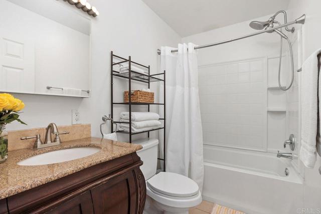 860 Nardo Road, Encinitas CA: https://media.crmls.org/mediaz/ba14ac17-839e-490f-908a-dac87f18630d.jpg