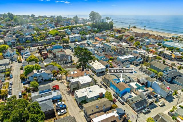 303 Cherry Avenue, Capitola CA: https://media.crmls.org/mediaz/ba152018-397b-4019-b7ac-62aa24e73591.jpg