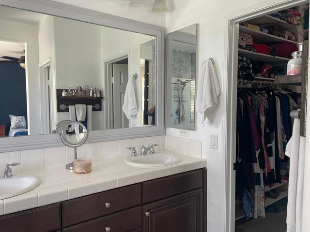 79879 Coatbridge Court, Indio CA: https://media.crmls.org/mediaz/ba154f76-e2d2-462f-bf97-016fa6a04bb3.jpg