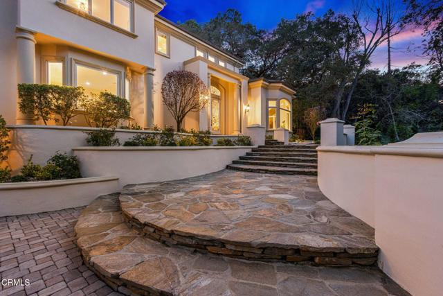 Detail Gallery Image 5 of 50 For 4080 Dover Rd, La Canada Flintridge,  CA 91011 - 5 Beds | 6/1 Baths