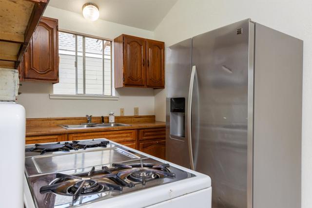 723 Pine Street, Santa Cruz CA: https://media.crmls.org/mediaz/ba15b245-27d5-4b26-9c1e-6b65486bc124.jpg
