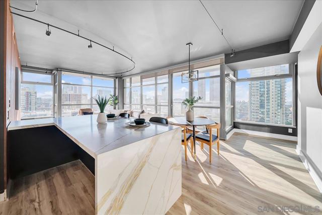 645 Front St, San Diego CA: https://media.crmls.org/mediaz/ba1764db-e571-4637-ad9a-ccddf1a919df.jpg