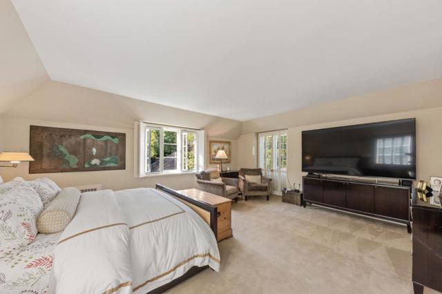 2155 Geri Lane, Hillsborough CA: https://media.crmls.org/mediaz/ba178c55-3b41-454e-b0f8-e59479ef13f7.jpg