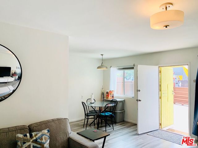 5511 Smiley Drive, Los Angeles CA: https://media.crmls.org/mediaz/ba183091-2eb9-45e2-9714-be87b095e0e2.jpg
