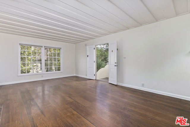 Drew Fenton | 271 Beloit Avenue Los Angeles CA | MLS: 7455926
