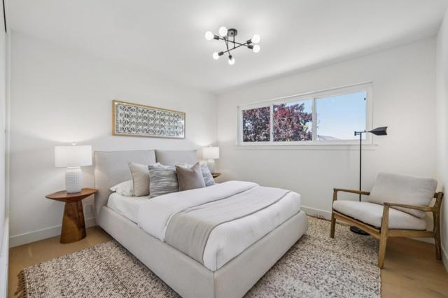3706 Laurel Way, Redwood City CA: https://media.crmls.org/mediaz/ba19ac76-e2ae-40f5-b64a-256ec833cf81.jpg