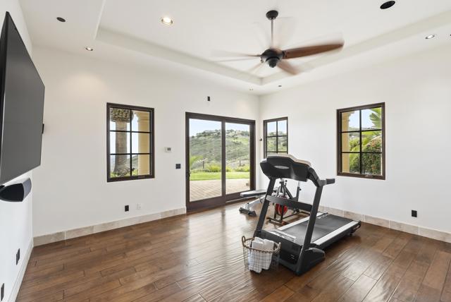 18233 Via Ambiente, Rancho Santa Fe CA: https://media.crmls.org/mediaz/ba1a6f22-4a74-4ca7-95df-4f34bd3fb2fd.jpg