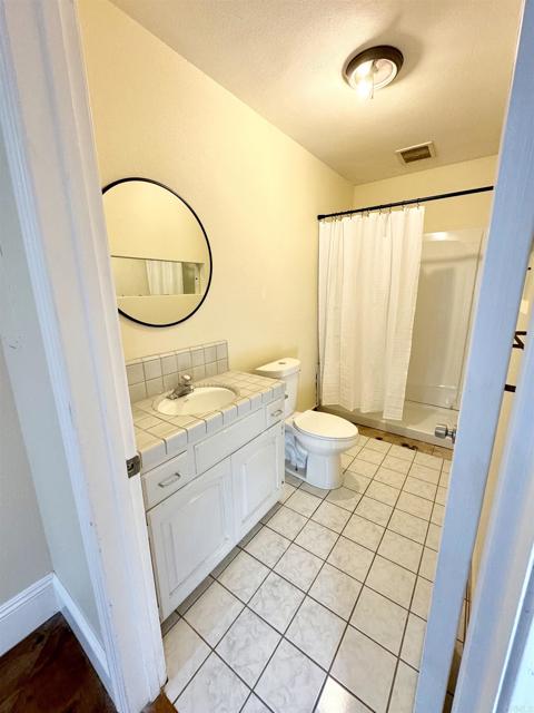 820 E Gettysburg Avenue, Fresno CA: https://media.crmls.org/mediaz/ba1b776b-18c0-4fbb-a7b2-c303078384c9.jpg