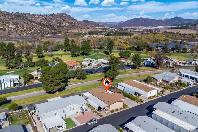 4650 Dulin Rd, Fallbrook CA: https://media.crmls.org/mediaz/ba1c00b4-4170-4657-90ee-2173d794a729.jpg