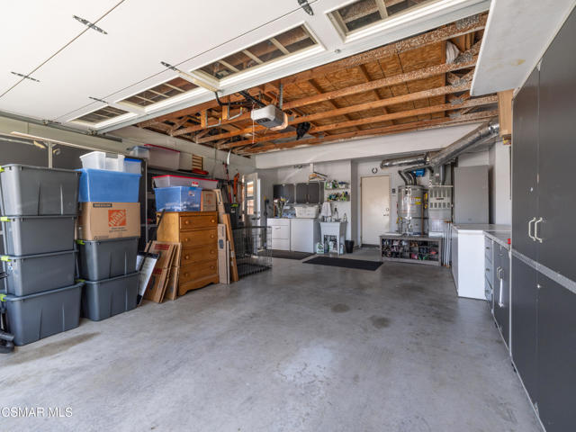 4380 N Skylark Court, Moorpark CA: https://media.crmls.org/mediaz/ba1c1c5d-3492-4903-8ba5-5a3ebd8b3d29.jpg
