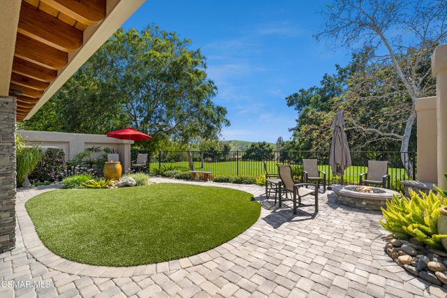 1635 Ryder Cup Drive, Westlake Village CA: https://media.crmls.org/mediaz/ba1c3b87-24bb-4ae0-b749-b03f094c6ce6.jpg