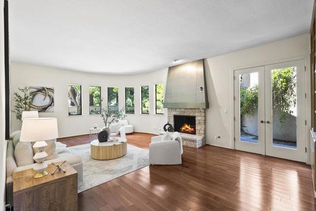 Image 9 of 61 For 84 Selby Lane