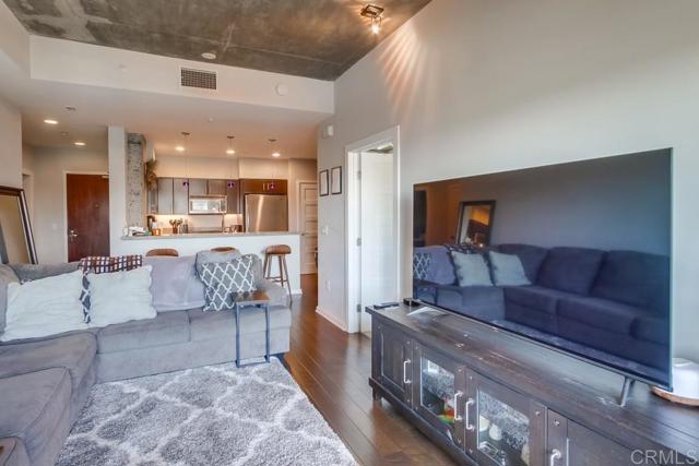 3740 Park Boulevard, San Diego CA: https://media.crmls.org/mediaz/ba1cb2f1-699d-4433-aeb0-ee69af7b0c4a.jpg