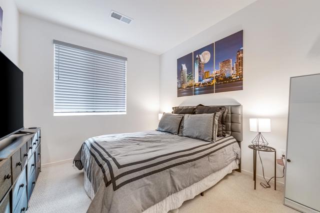Detail Gallery Image 12 of 34 For 5261 Beachfront Cove St #174,  San Diego,  CA 92154 - 4 Beds | 3/1 Baths