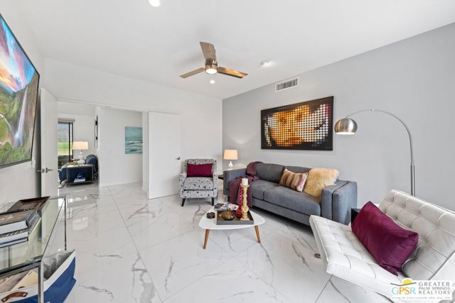 68095 Seven Oaks Place, Cathedral City CA: https://media.crmls.org/mediaz/ba1f7269-61a6-49c6-a5ed-7ab14d66c393.jpg