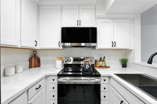 Detail Gallery Image 9 of 29 For 11525 Fury Ln #88,  El Cajon,  CA 92019 - 2 Beds | 2 Baths