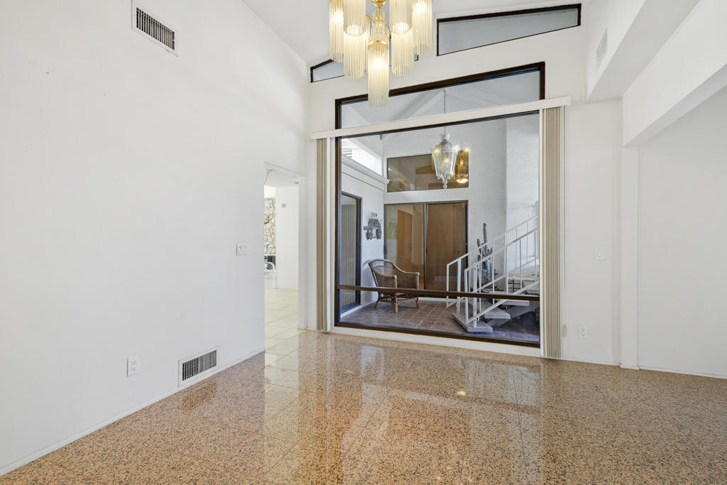 MLS #219138055DA image #4