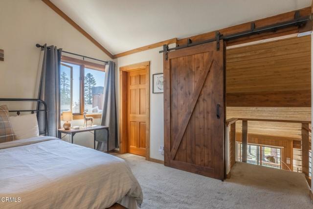 435 Lakeview Boulevard, Mammoth Lakes CA: https://media.crmls.org/mediaz/ba1ffe97-6e0c-4ca1-b547-974eff01d429.jpg