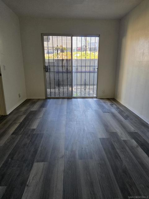 6883 Bear River Row, San Diego CA: https://media.crmls.org/mediaz/ba202e11-66d8-405d-a009-82d2b166bfe0.jpg
