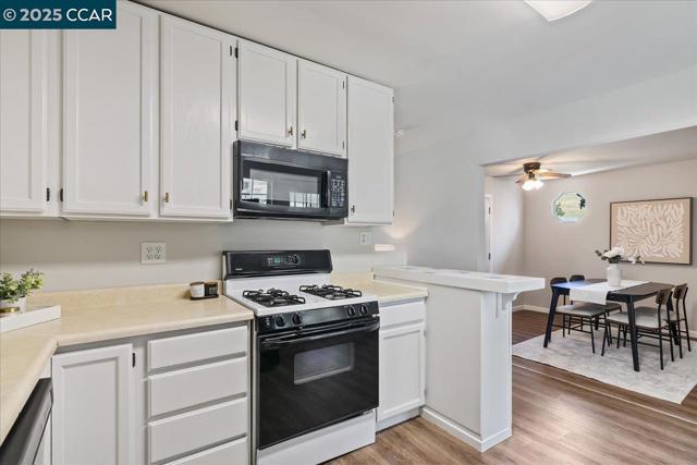 720 Jane Court, Martinez CA: https://media.crmls.org/mediaz/ba217a5a-598f-4d50-9f4d-960dcc3792f8.jpg