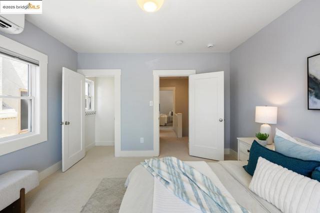 5344 Walnut St, Oakland CA: https://media.crmls.org/mediaz/ba22f468-8886-4e10-83e5-87926ee9408d.jpg