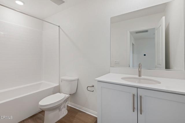 21-web-or-mls-21 - Bathroom 2