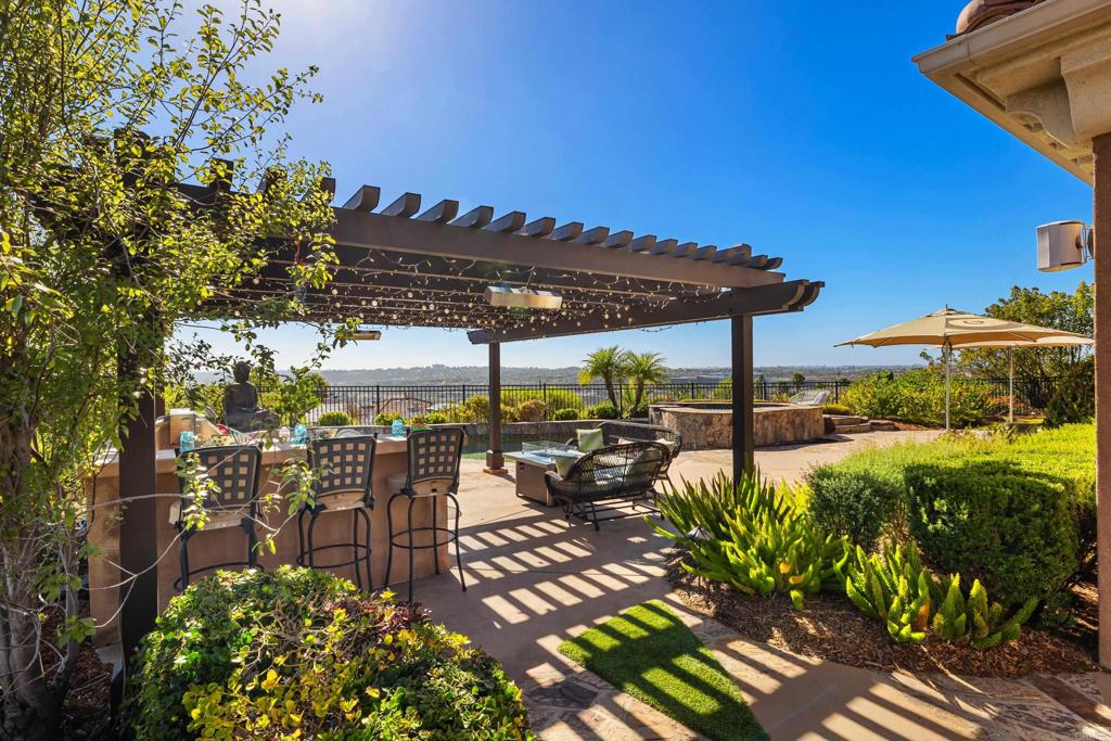 6539 Mesa Norte Dr. - photo 15