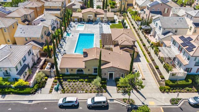 3340 Giovanni Way, Dublin CA: https://media.crmls.org/mediaz/ba2530fe-ac96-40c9-9781-01ebff5e56f1.jpg