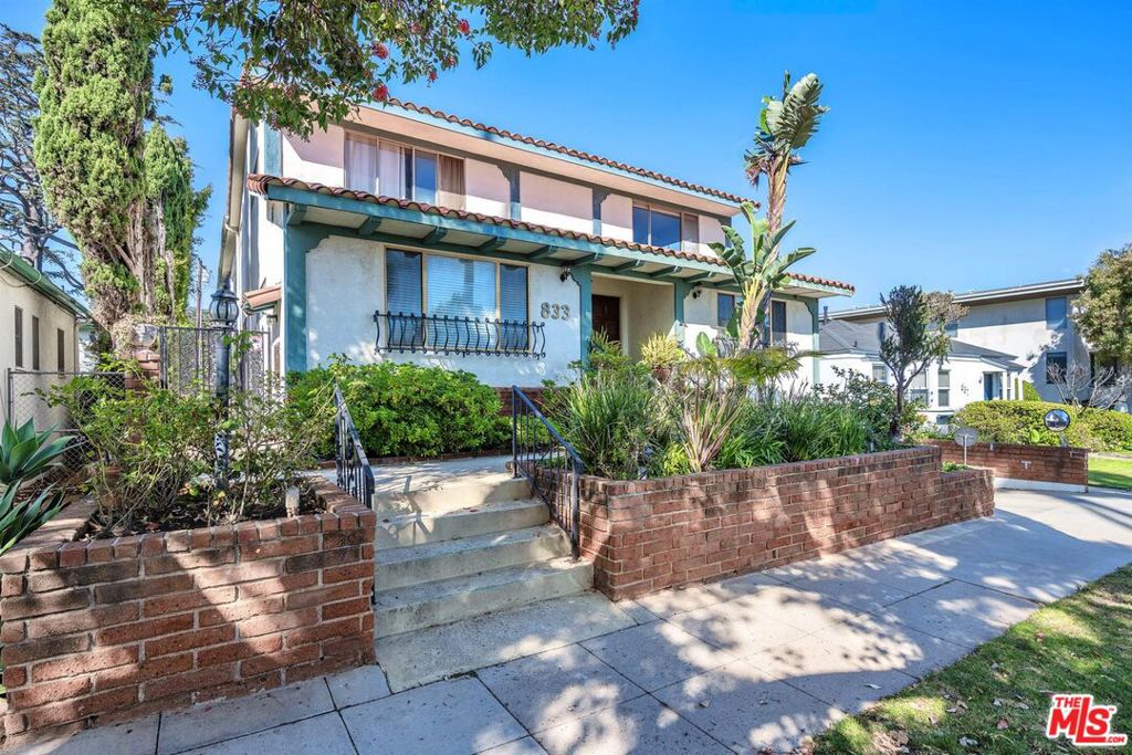 833 21st Street #7
