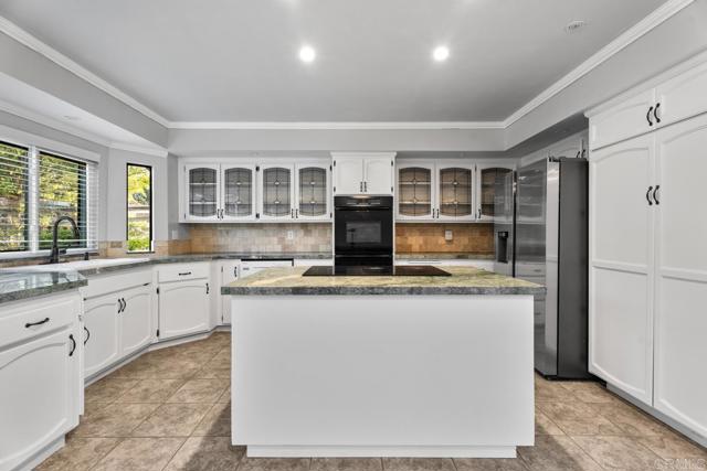 Detail Gallery Image 13 of 57 For 25141 Pappas Rd, Ramona,  CA 92065 - 4 Beds | 2/1 Baths