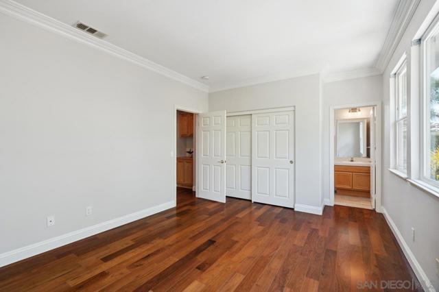 11324 Luxembourg Way, San Diego CA: https://media.crmls.org/mediaz/ba27ace4-81f7-4ef2-bcb5-4fb0cde96cd1.jpg