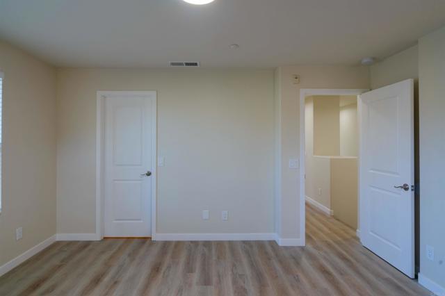 Detail Gallery Image 19 of 34 For 1295 Haglar #1,  Chula Vista,  CA 91913 - 3 Beds | 3/1 Baths