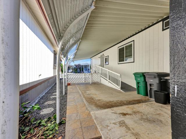 3462 Don Jose Drive, Carlsbad CA: https://media.crmls.org/mediaz/ba291ecf-8258-499d-b398-064eb9ab4e6b.jpg