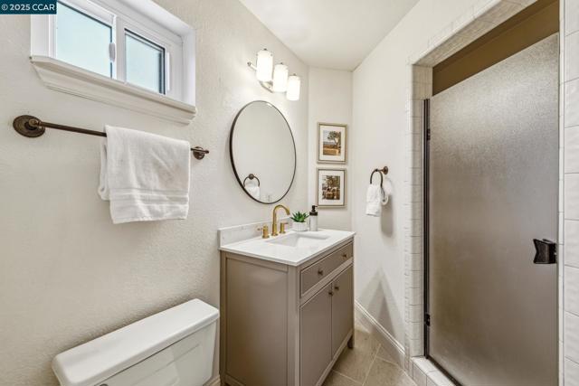 22 Ranger Ct, Alamo CA: https://media.crmls.org/mediaz/ba297354-d5f8-41b2-a1ca-003810a459d5.jpg