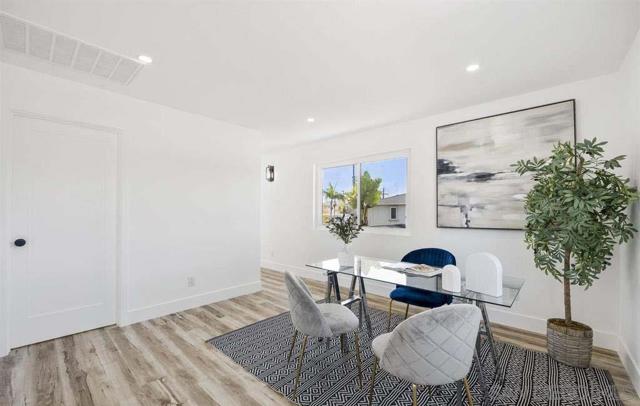 Image 6 of 16 For 2537 Davis Avenue