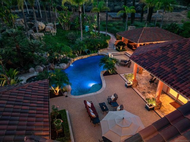 15397 Rock Creek Ln, El Cajon CA: https://media.crmls.org/mediaz/ba2bffc2-d970-4bca-aab8-99d4b7c78994.jpg