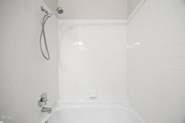 273 Camino Toluca, Camarillo CA: https://media.crmls.org/mediaz/ba2c1146-bb3d-4663-9691-8632ad3606ad.jpg
