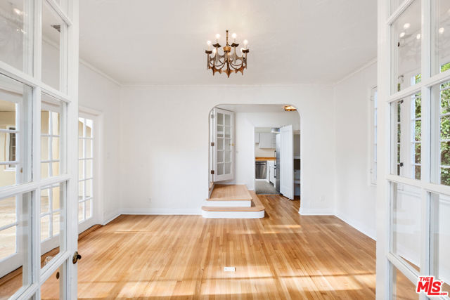 2063 Grace Avenue, Los Angeles CA: https://media.crmls.org/mediaz/ba2c1915-d7b7-48f5-9ce6-ac4b8db019d9.jpg