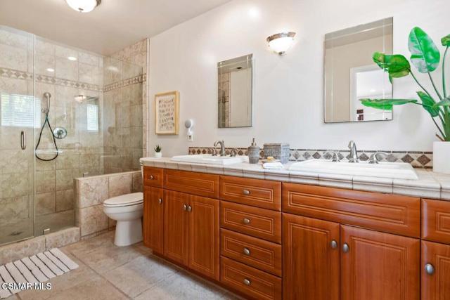 4324 Natoma Avenue, Woodland Hills CA: https://media.crmls.org/mediaz/ba2d040b-d898-4a1c-b367-892db396d622.jpg