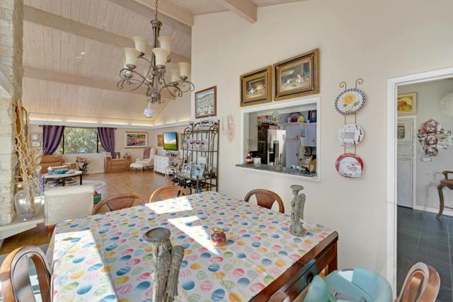 6 Stratford Place, Monterey CA: https://media.crmls.org/mediaz/ba2d76ce-7c3c-4763-ad5f-ce8e562ec74b.jpg