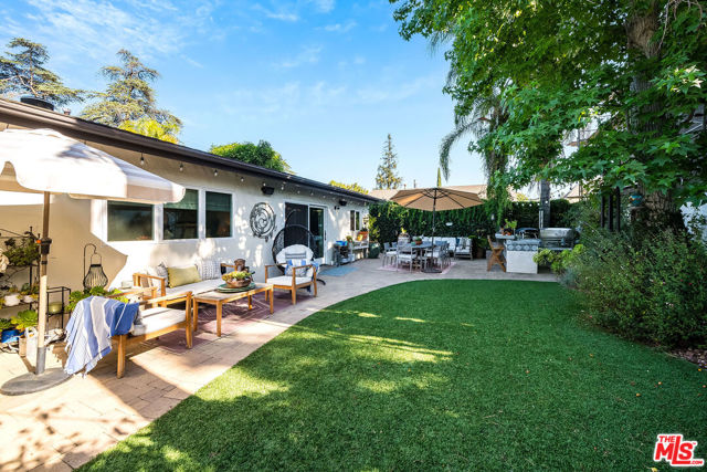 4635 Bellflower Avenue, North Hollywood CA: https://media.crmls.org/mediaz/ba2d9b59-45e0-4058-877e-b917d74bf436.jpg