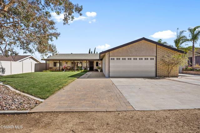 4931 Roundup Road, Norco CA: https://media.crmls.org/mediaz/ba2e332b-545d-4497-b237-45a8b1fc583e.jpg