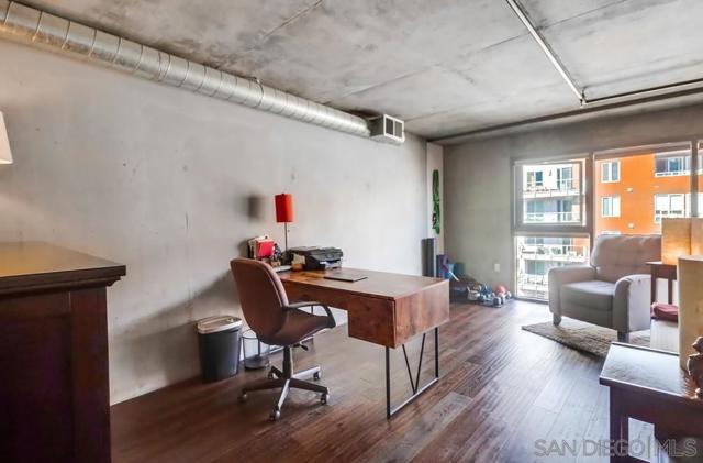 1780 Kettner, San Diego CA: https://media.crmls.org/mediaz/ba2f20b3-31f4-40fe-98f3-f7166580b6e1.jpg